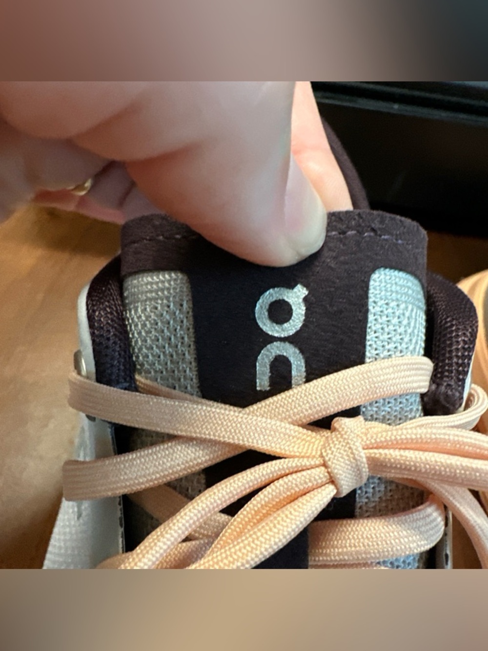 ON Cloud X Running Sneakers Womens 8.5 silver almond peach CrossFit gym - Picture 3 of 12